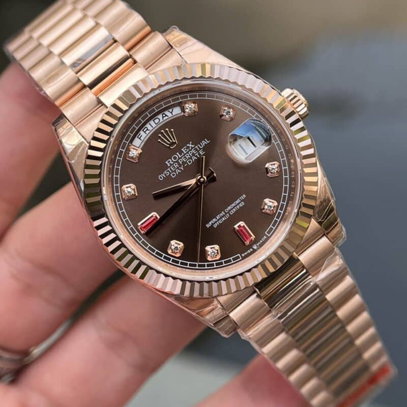 ĐỒNG HỒ ROLEX DAY-DATE RUBY ĐỎ REPLICA 11 MÁY THỤY SỸ 40MM