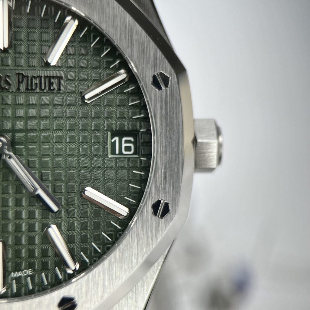 ĐỒNG HỒ AUDEMARS PIGUET ROYAL OAK 15500 REP 11 MẶT XANH RÊU