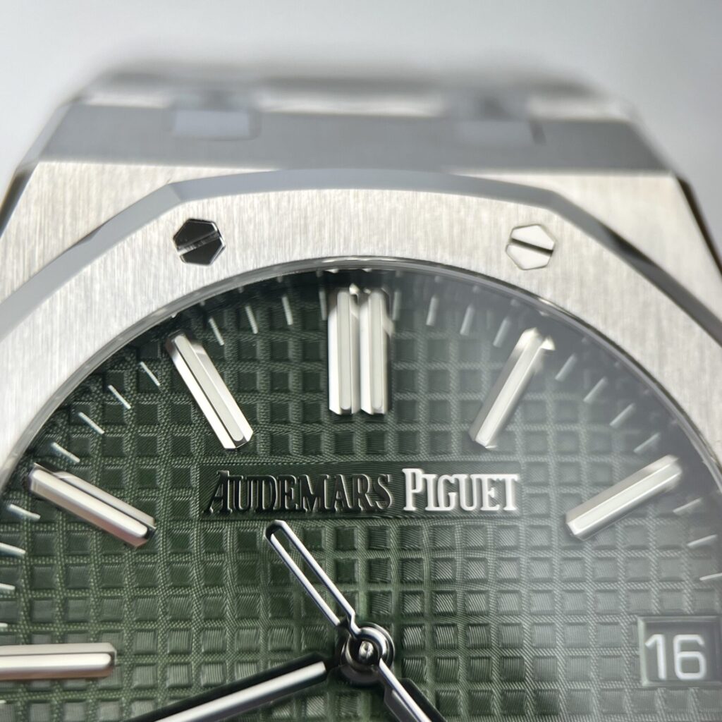 ĐỒNG HỒ AUDEMARS PIGUET ROYAL OAK 15500 REP 11 MẶT XANH RÊU