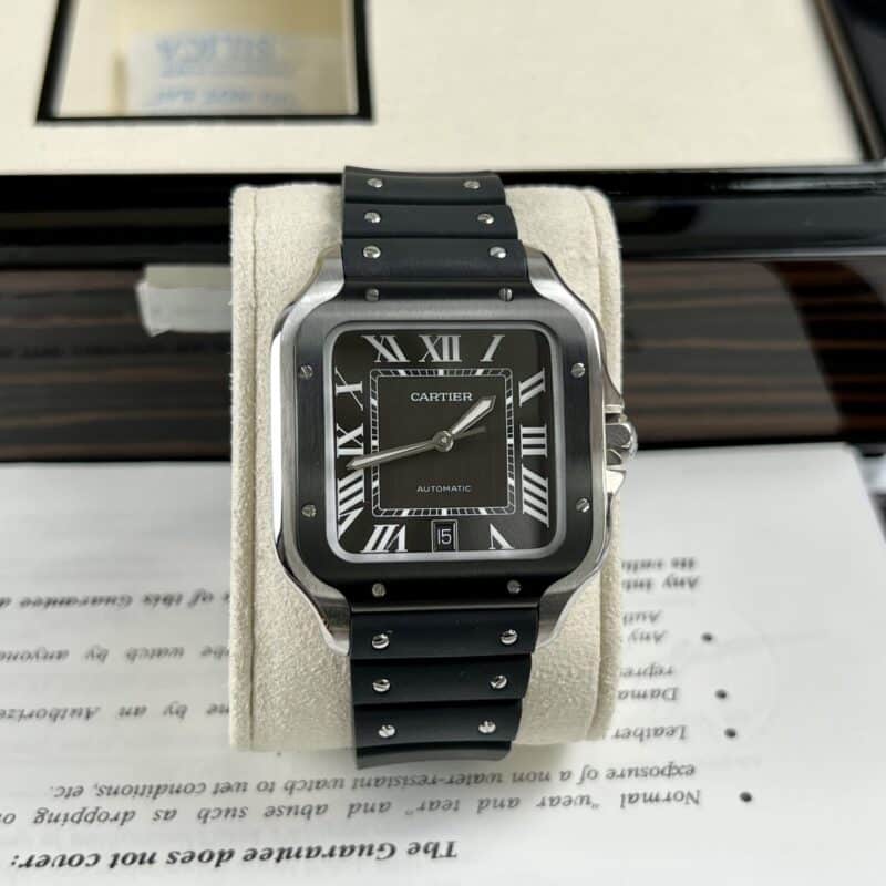 ĐỒNG HỒ CARTIER SANTOS SUPER FAKE 1:1 MÀU ĐEN DÂY CAO SU