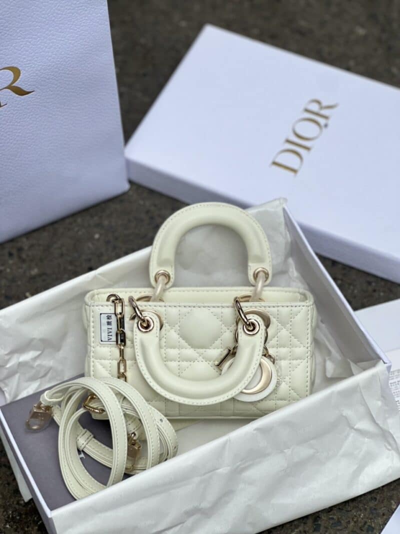 TÚI XÁCH DIOR LADY D-JOY MINI BAG CALFSKIN LIKE AUTH TAG VÀNG MÀU TRĂNG