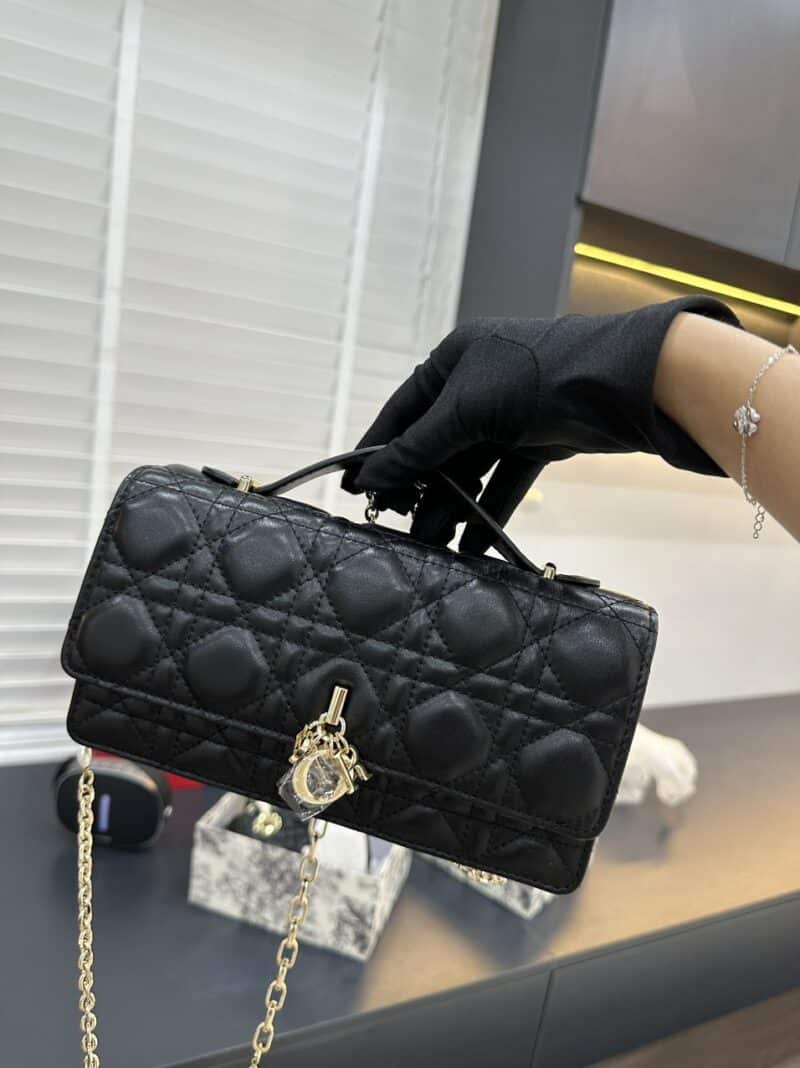 TÚI XÁCH DIOR MINI MISS DIOR TOP HANDLE BAG SUPER 2023