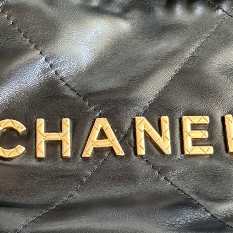 TÚI CHANEL 22 MINI SIZE HANDBAG DA ĐEN SIÊU CẤP