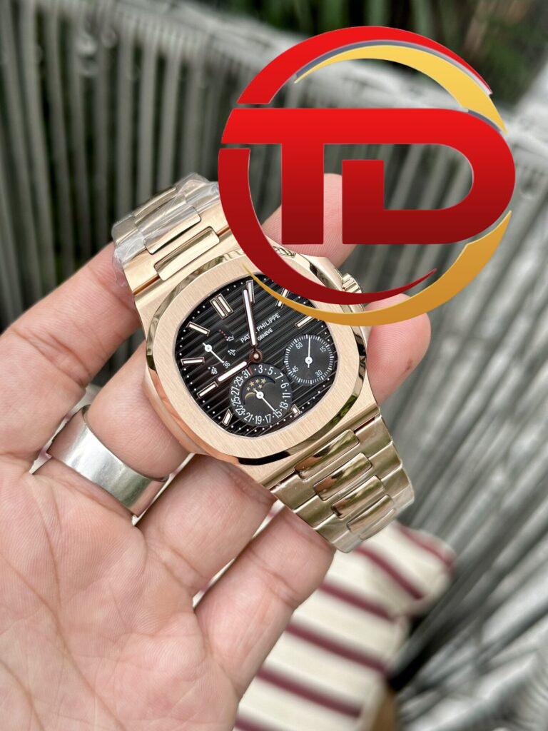 ĐỒNG HỒ PATEK PHILIPPE NAUTILUS 5712/1R MẶT SỐ ĐEN REP 11 GR FACTORY