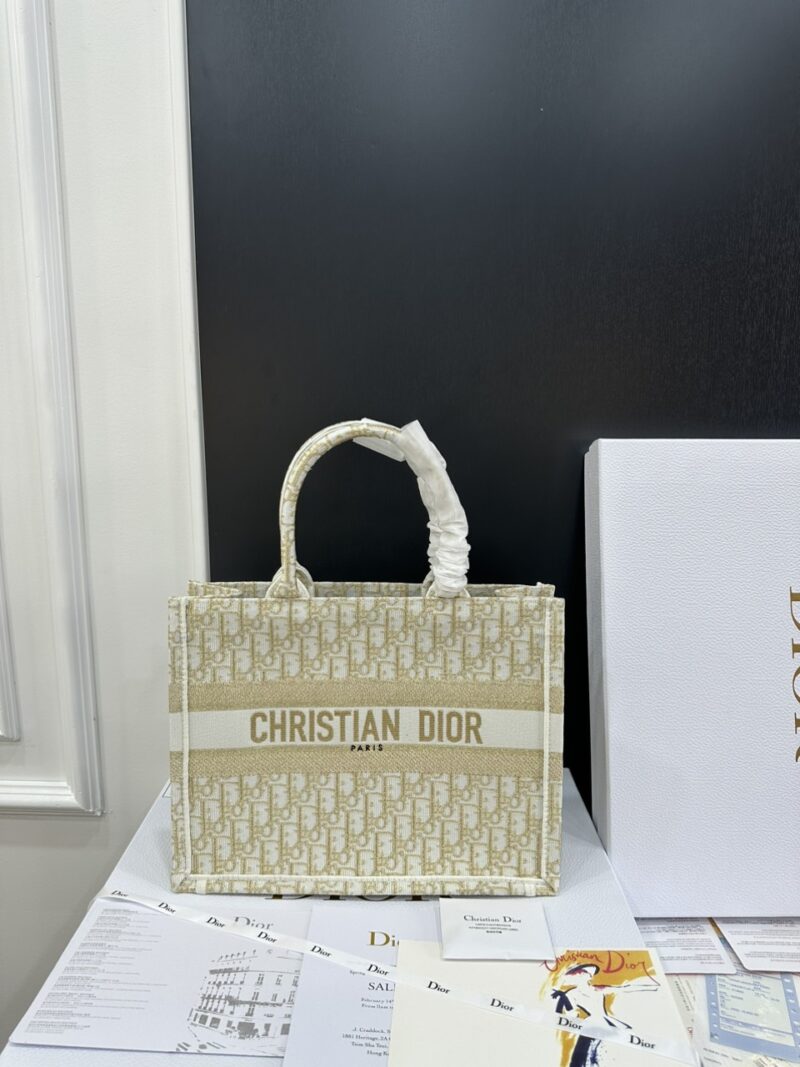 TÚI XÁCH MEDIUM DIOR BOOK TOTE NGUYÊN BẢN