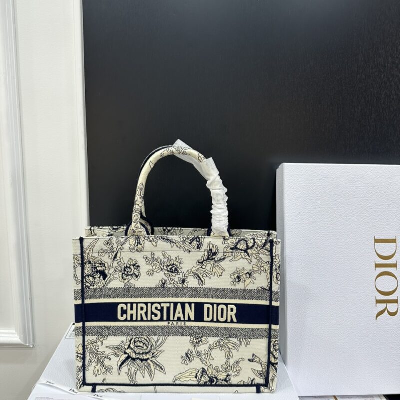 TÚI XÁCH MEDIUM DIOR BOOK TOTE NGUYÊN BẢN