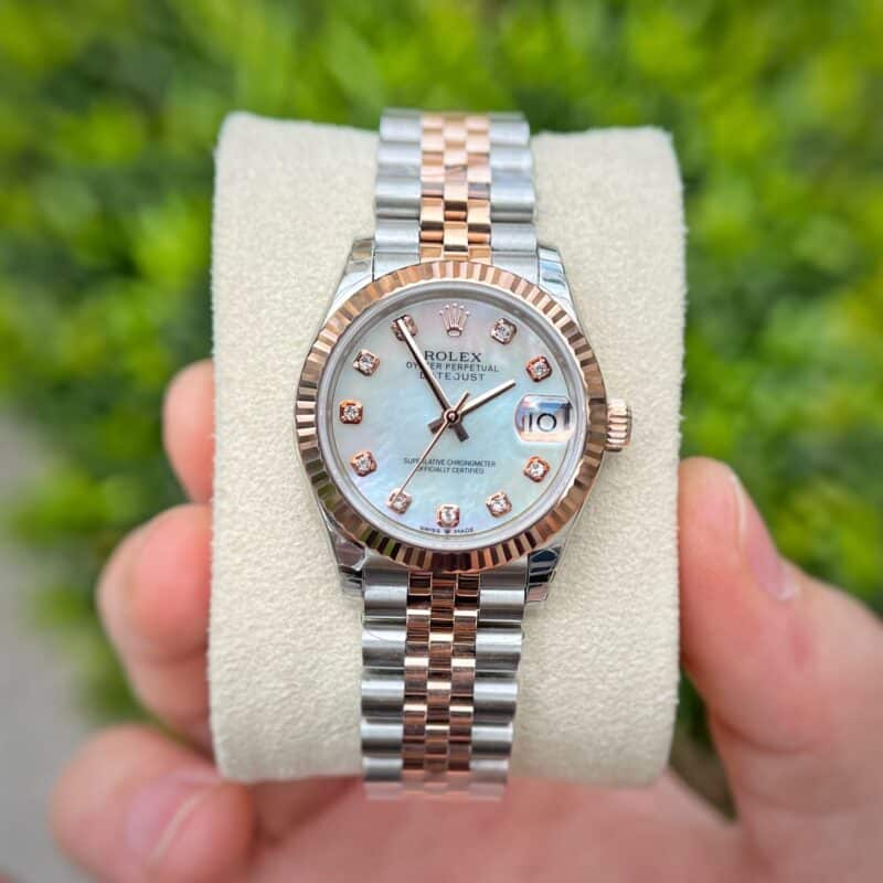 ĐỒNG HỒ ROLEX DATEJUST NỮ MẶT XÀ CỪ TRẮNG CỌC SỐ ĐÍNH ĐÁ REPLICA 1:1 EW 31MM