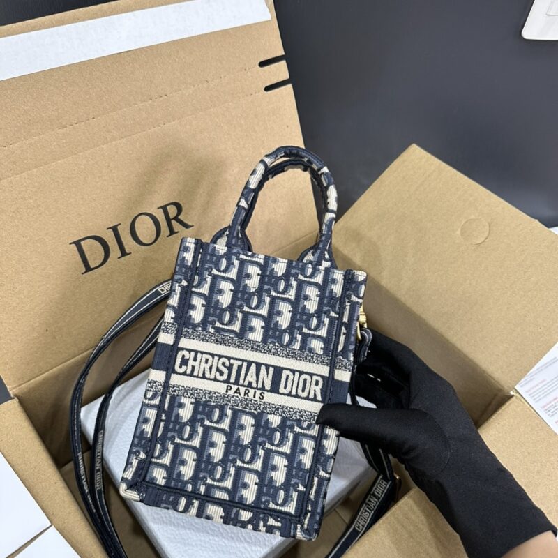 TÚI ĐEO CHÉO MINI DIOR BOOK TOTE PHONE BAG NGUYÊN BẢN