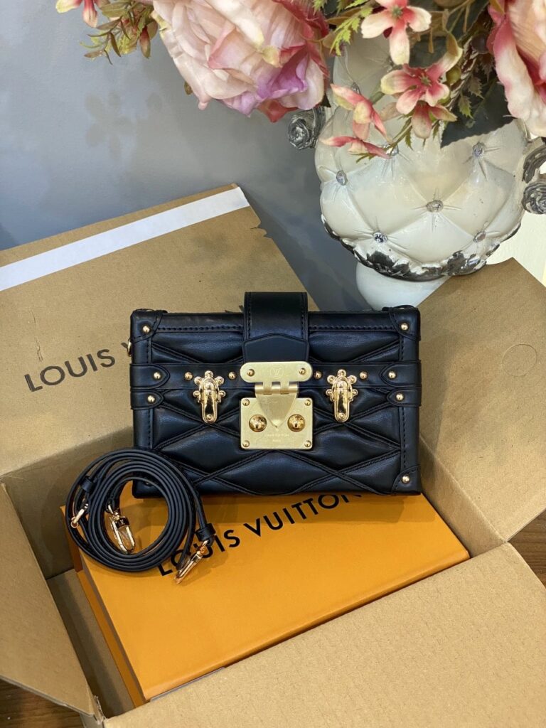 TÚI CỐP LV LOUIS VUITTON PETITE MALLE MALLETAGE BLACK SIÊU CẤP